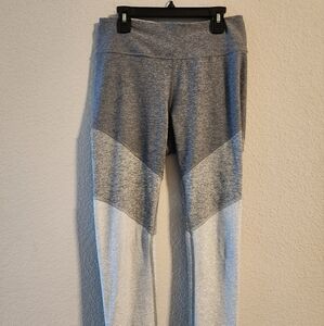 Outdoor Voices Women’s 7/8 Two Tone Leggings Dove & Ash size Medium